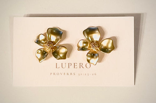 Large gold flower stud